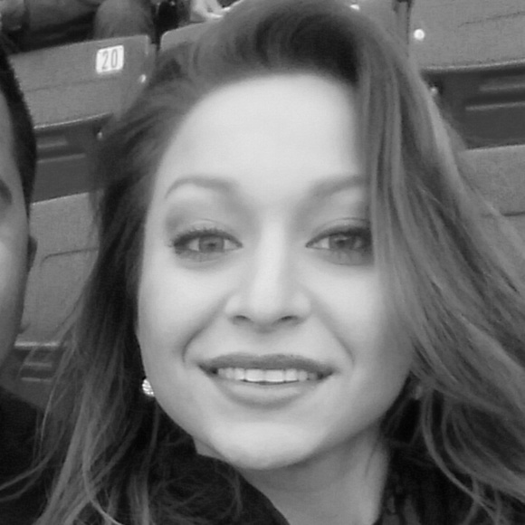 Meet your Posher, Megan - Picture 1 of 3